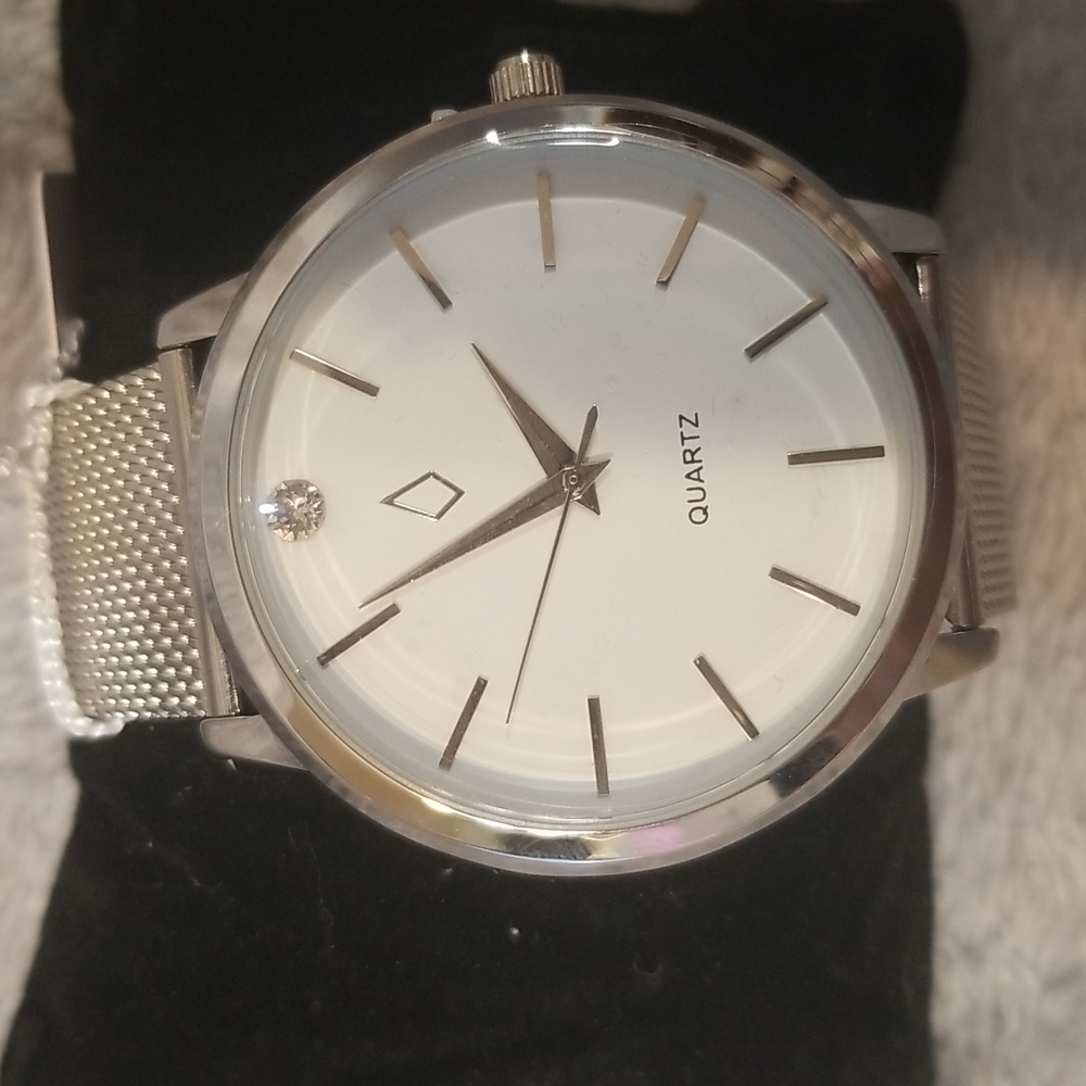 Nic & Syd mens watch with genuine Swarovski crystal.